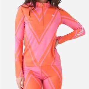 NWT Perfect Moment Thermal Half Zip In Orange And Pink Chevron Print Size Medium